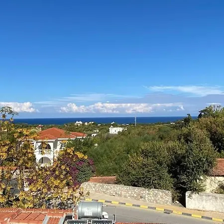 Daire 2+1 Sea View Lapta Girne