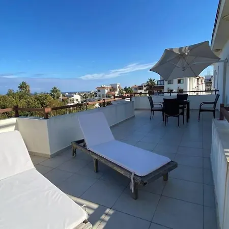 2+1 Sea View Lapta Daire