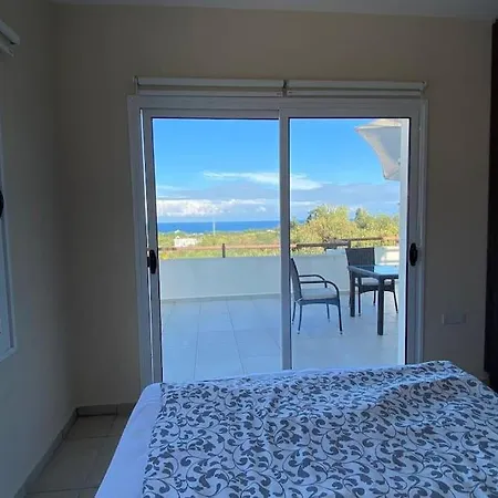 Daire 2+1 Sea View Lapta *